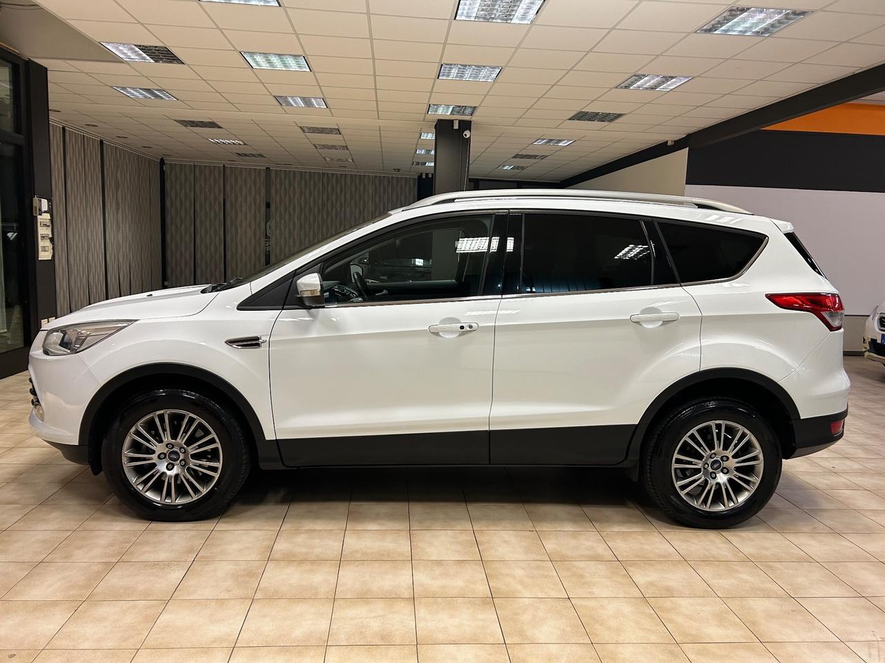 Ford Kuga 2.0 TDCI 140 CV 4WD Titanium