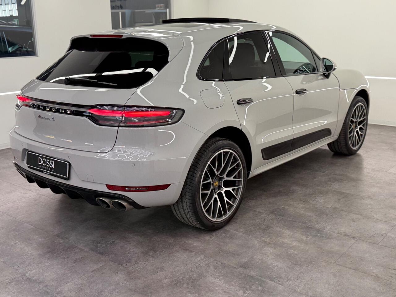 Porsche Macan 3.0 S --GRIGIO GESSO--