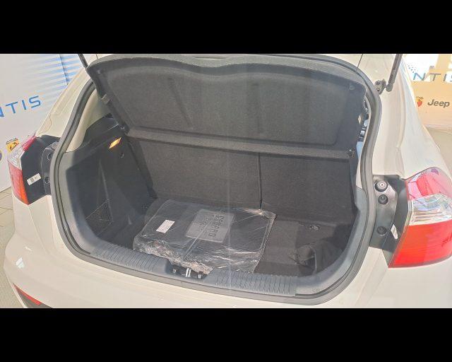 KIA Rio 5p 1.1 crdi Active E6