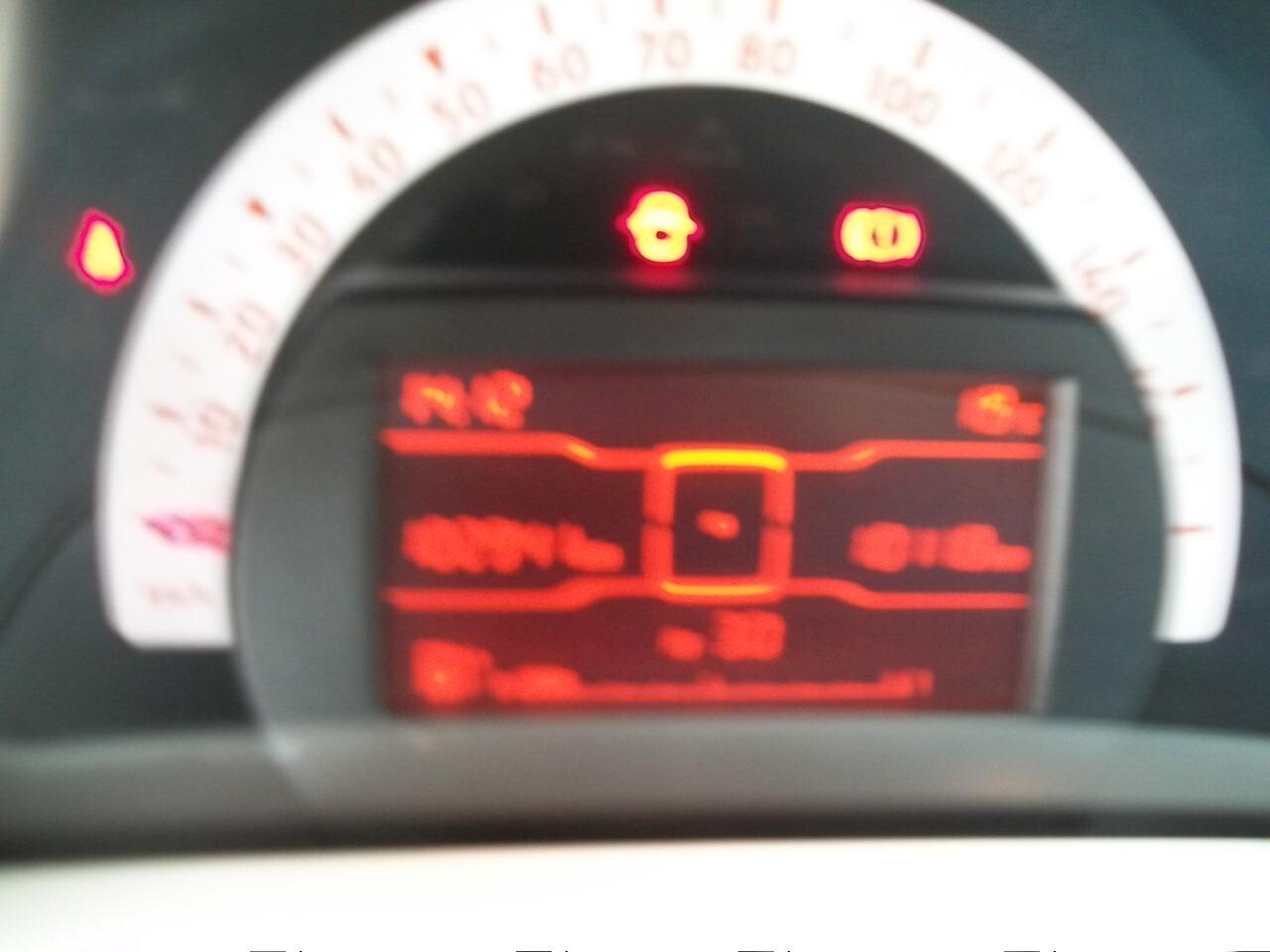 Smart ForFour 70 1.0 Passion cc999 euro 06 benzina 05 porte si neopatentati garanzia un anno km 102898 taliandati bi colore28