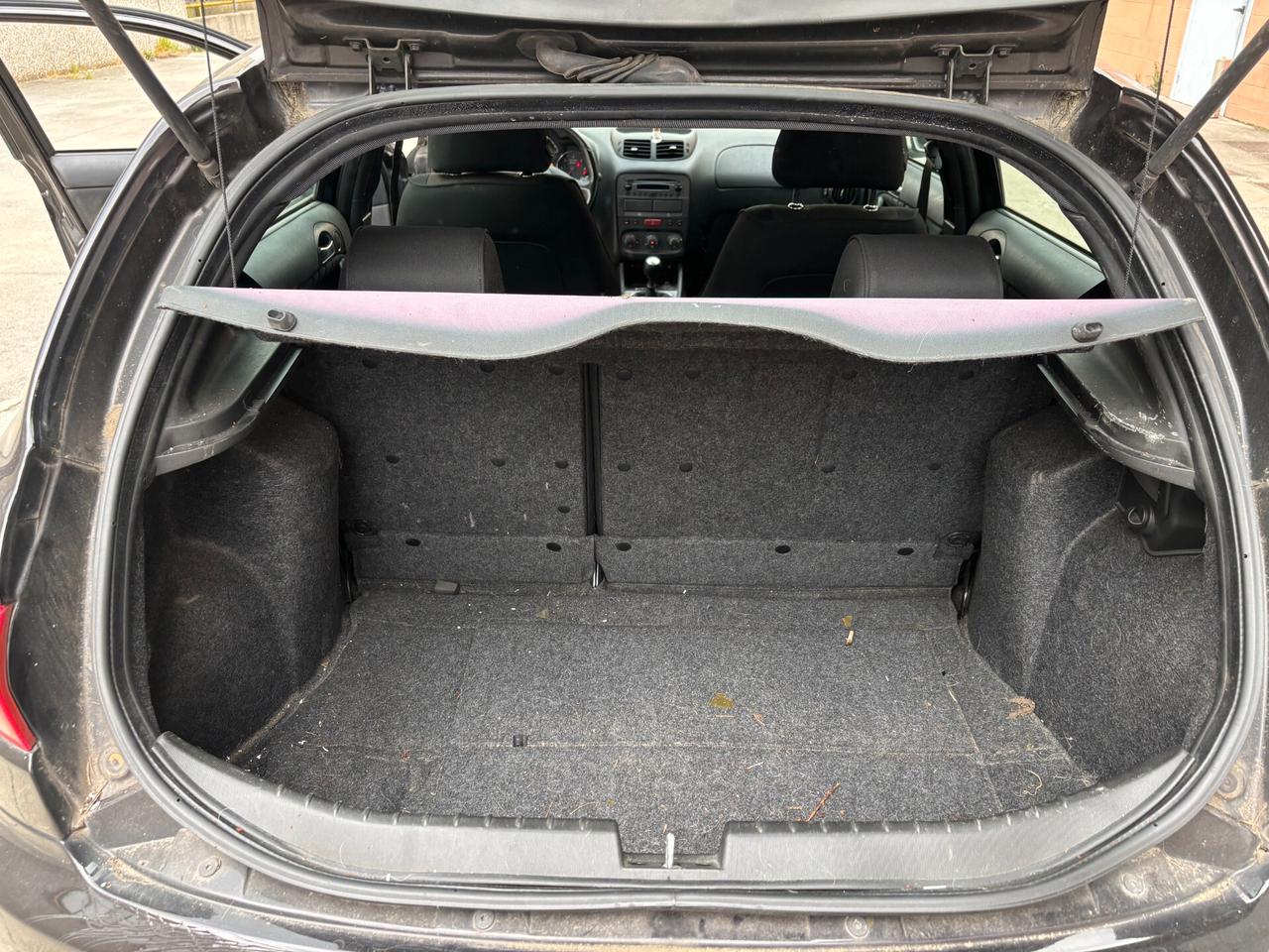 Alfa Romeo 147 1.9 JTD (120) 5 porte Distinctive