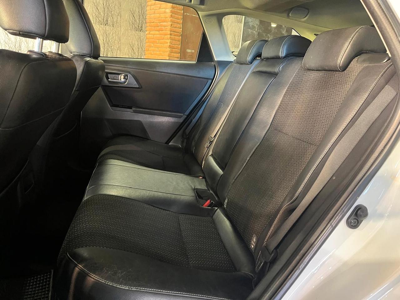 Toyota Auris Touring Sports 1.8 Hybrid Lounge