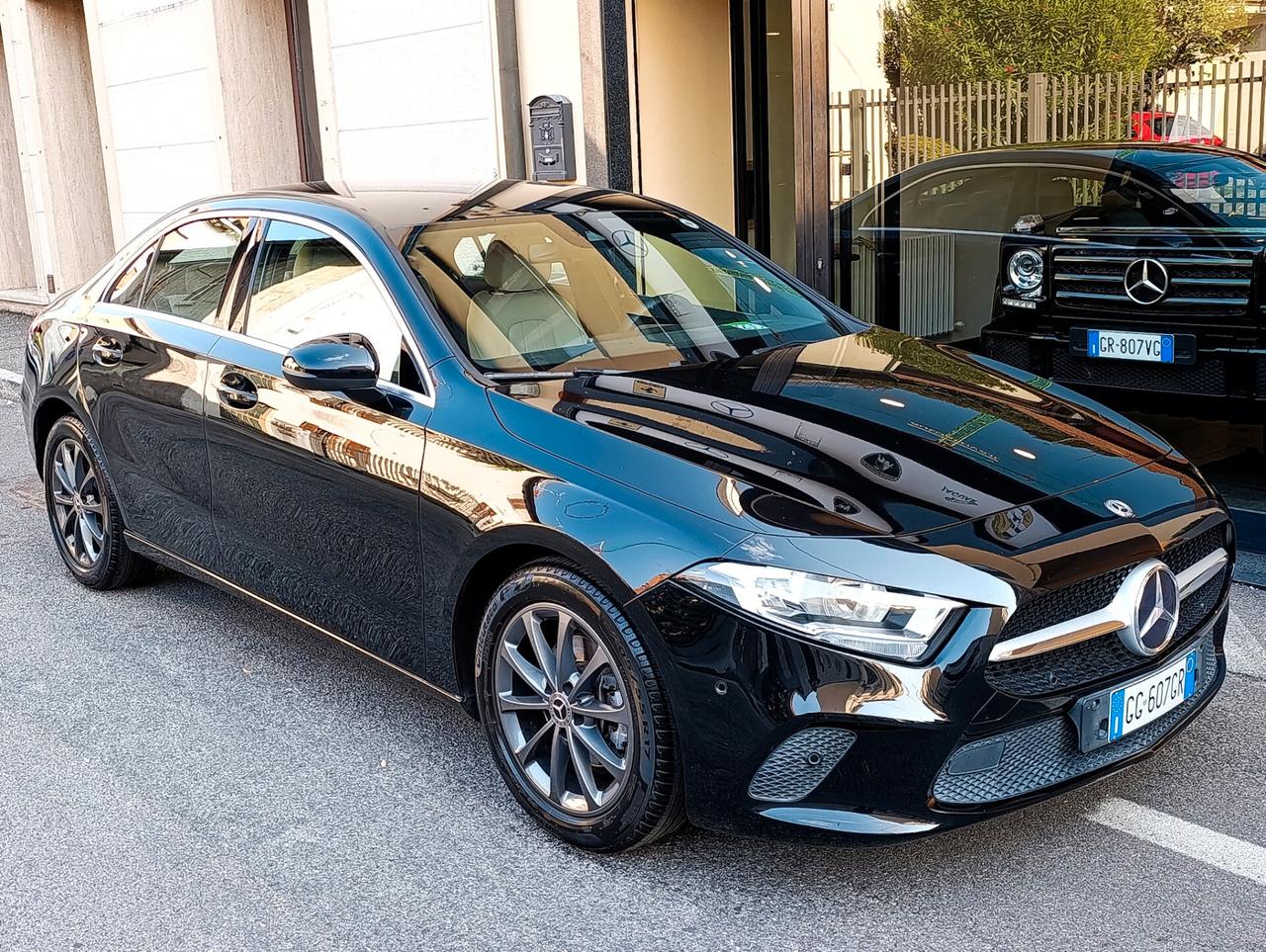 Mercedes-benz A 180 Sport Sedan Luci 64 colori/Navi/Pelle chiara
