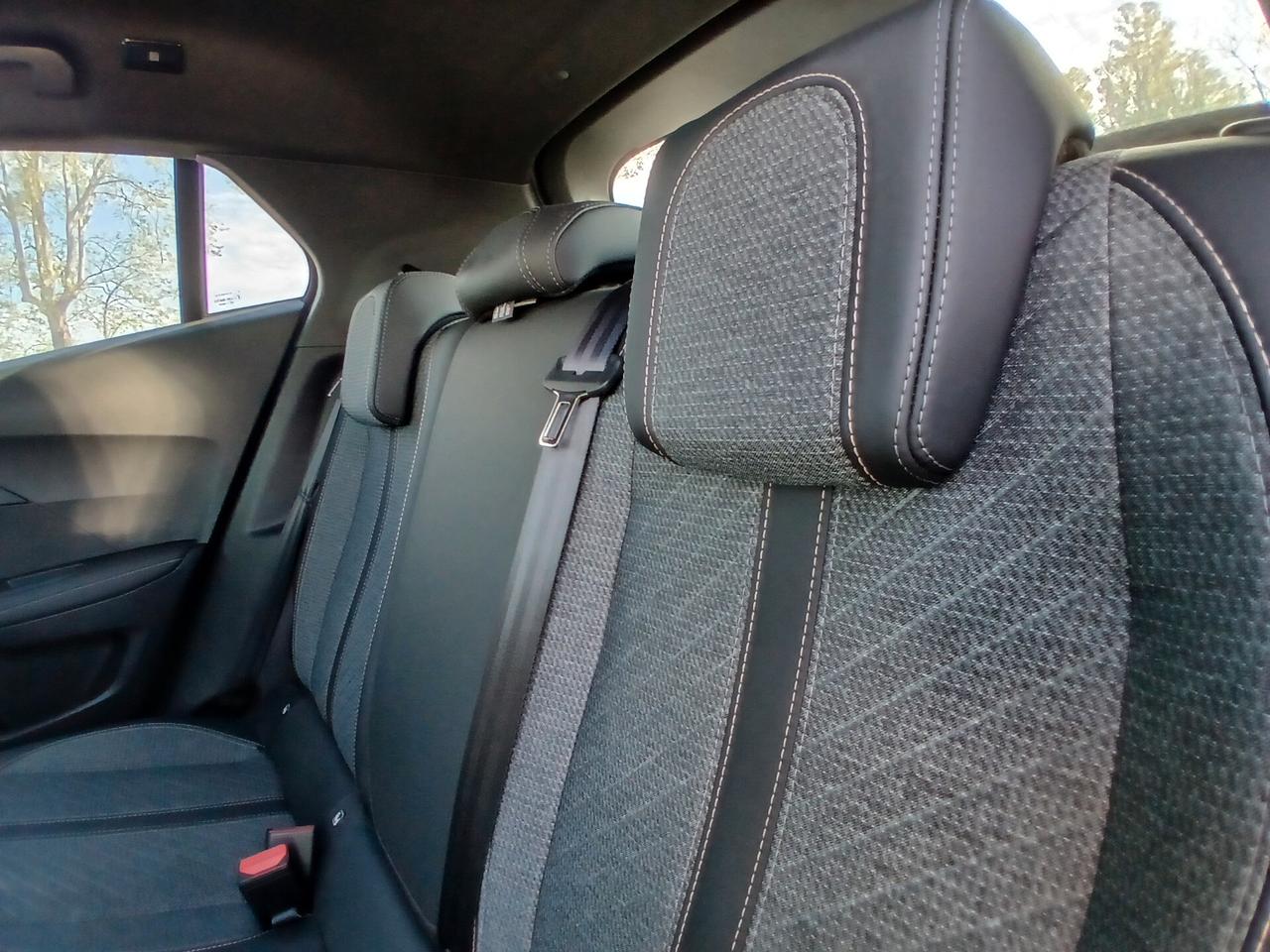 Peugeot 2008 PureTech 100 S&S Allure