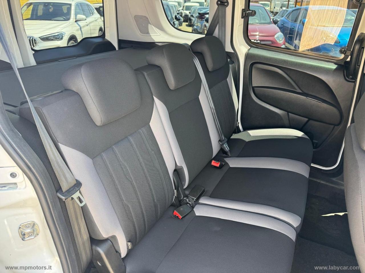 DOBLO COMBI LOUNGE 1.6 MJ 105CV AUTOCARRO