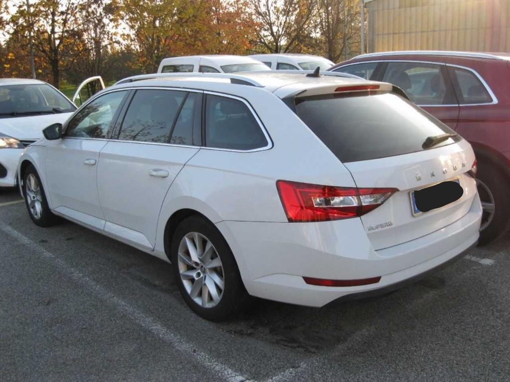 Skoda Superb Wagon 2.0 tdi evo Executive 122cv dsg