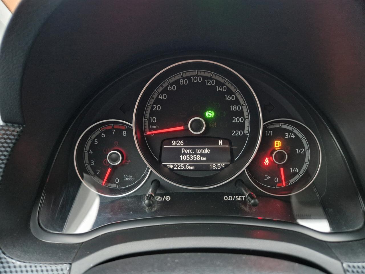 Volkswagen up! 1.0 60CV AUTOMATICA, 5 porte, Bluetooth, Sensori