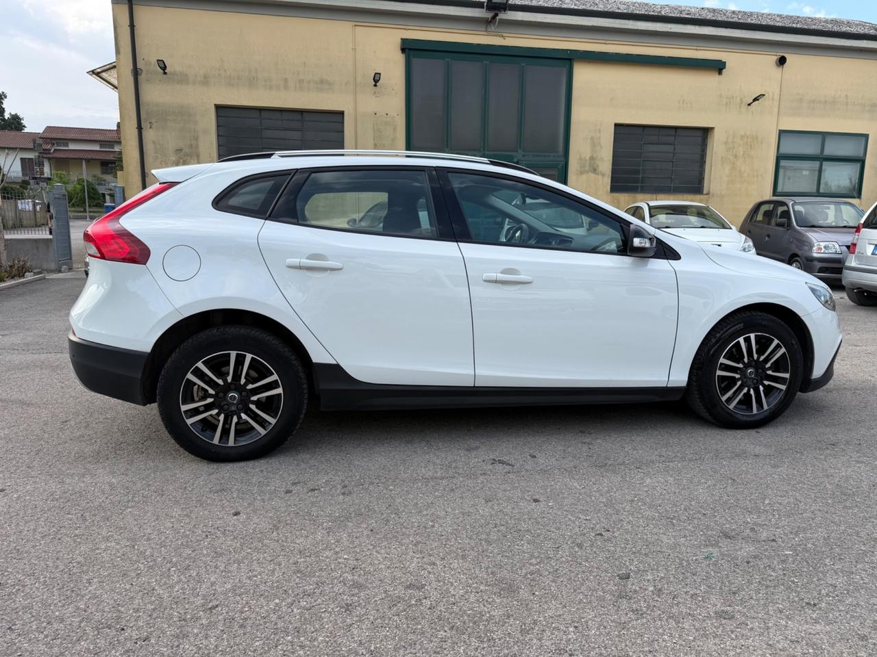 Volvo V40 Cross Country D2 Geartronic Momentum