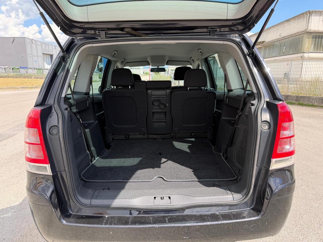 Opel Zafira 16V ecoM Turbo Cosmo 152000 KM