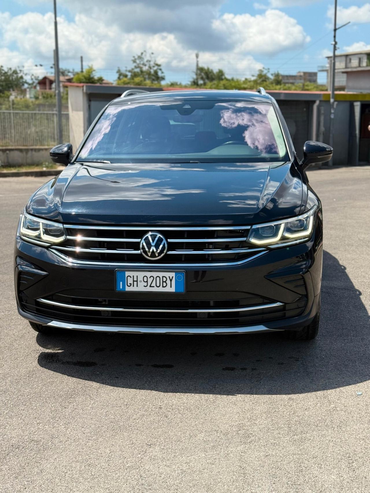 Volkswagen Tiguan 2.0 TDI 150 CV SCR DSG 4MOTION R-Line TRAINO