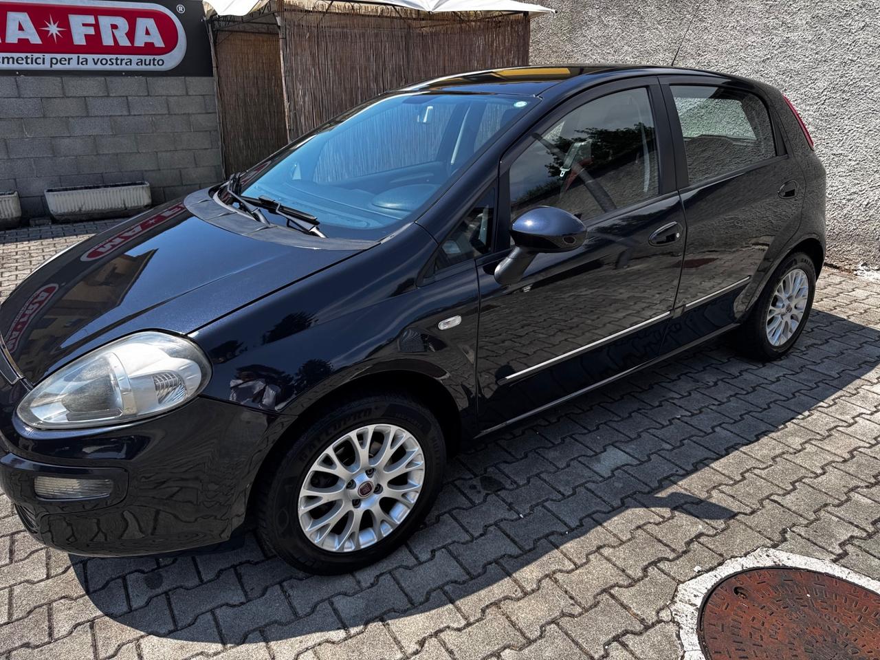 Fiat Punto 1.4 8V 5 porte GPL neopatentati. 96000km