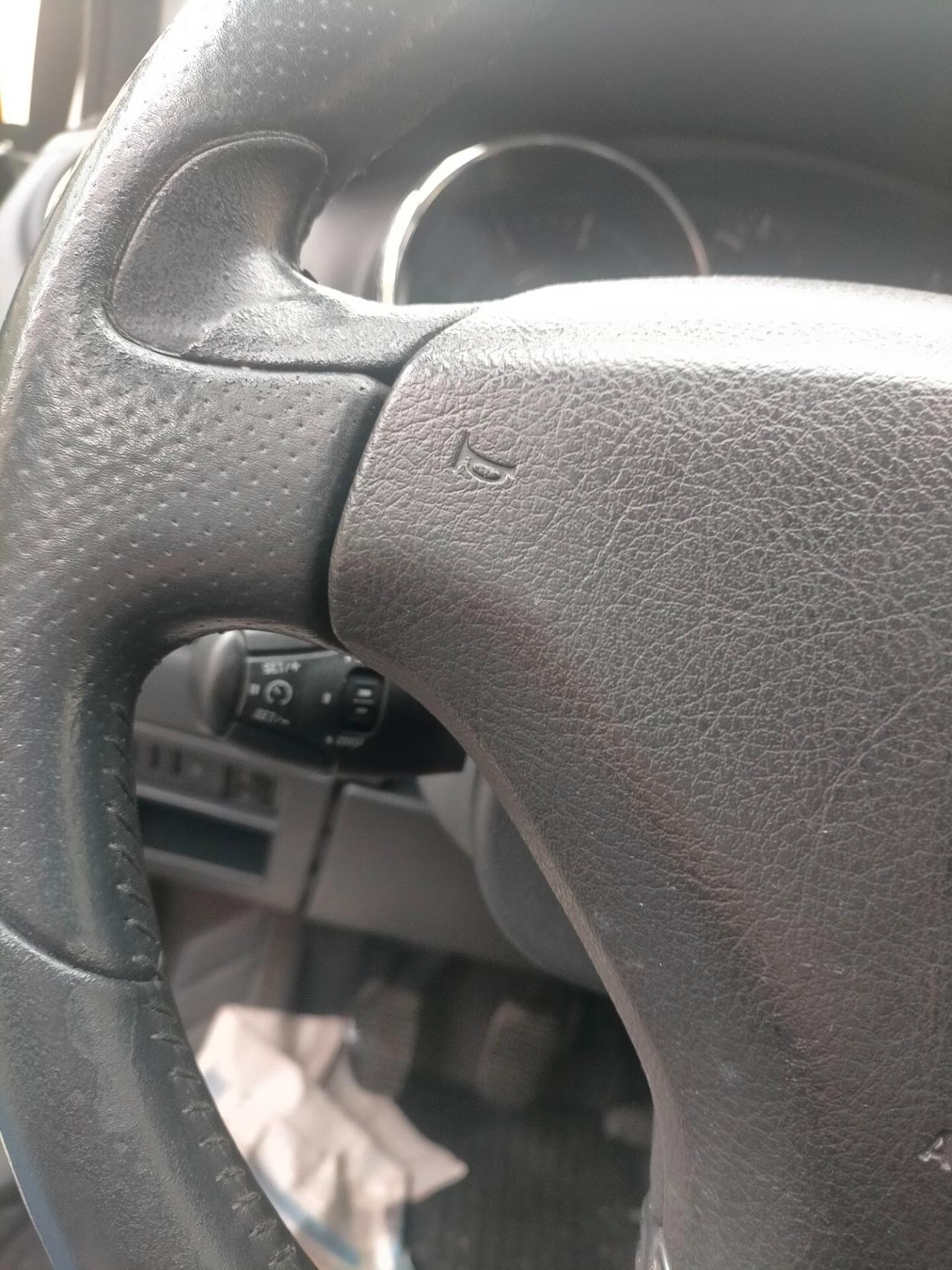 Peugeot 3008 1.6 HDi 112CV Outdoor