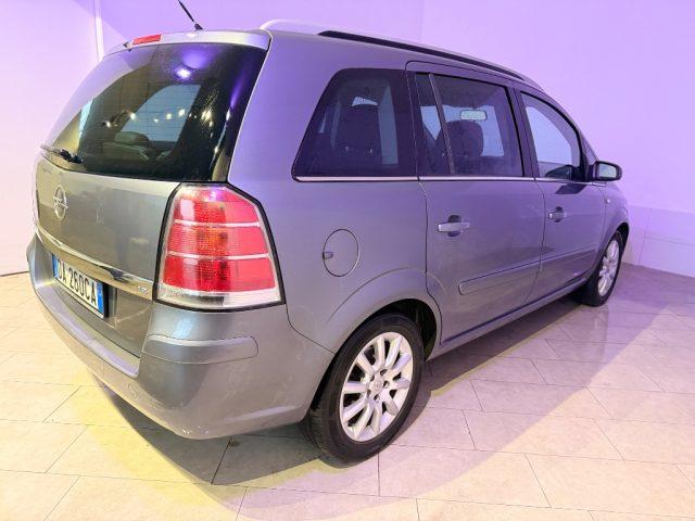 OPEL Zafira 1.8 16V VVT Cosmo