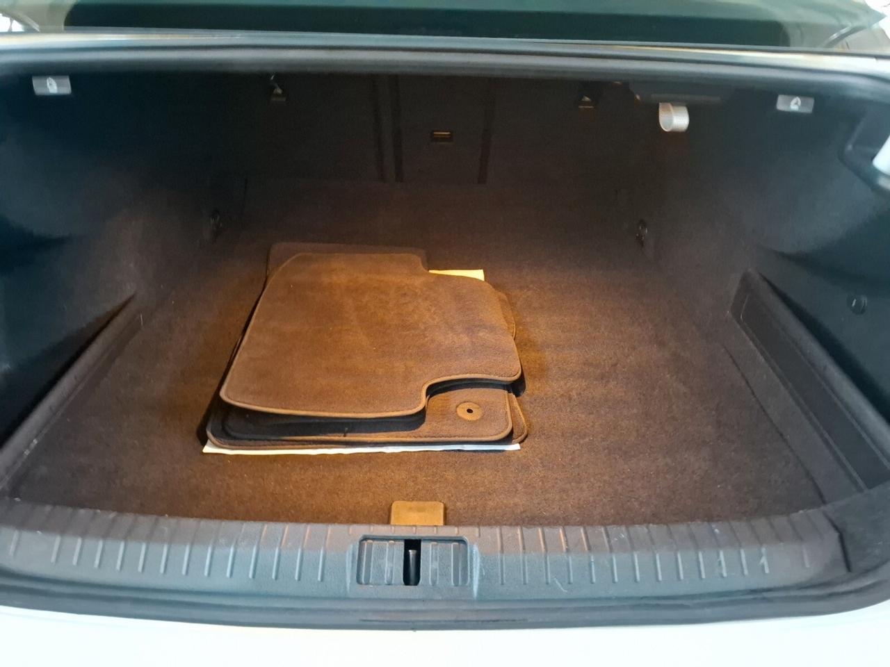 Volkswagen Passat 2.0 TDI 190 CV DSG Highline BlueMotion Tech.