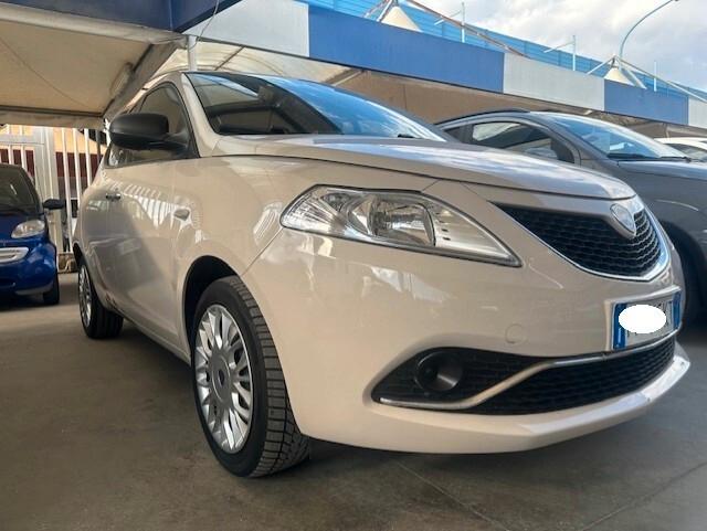 LANCIA YPSILON 2018 GPL CASA MADRE!