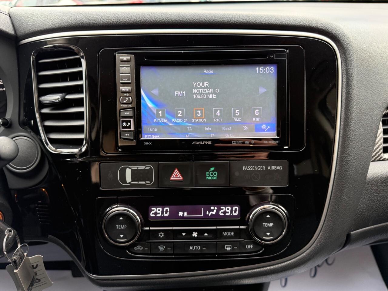 Mitsubishi Outlander 2.0 MIVEC 2WD Intense