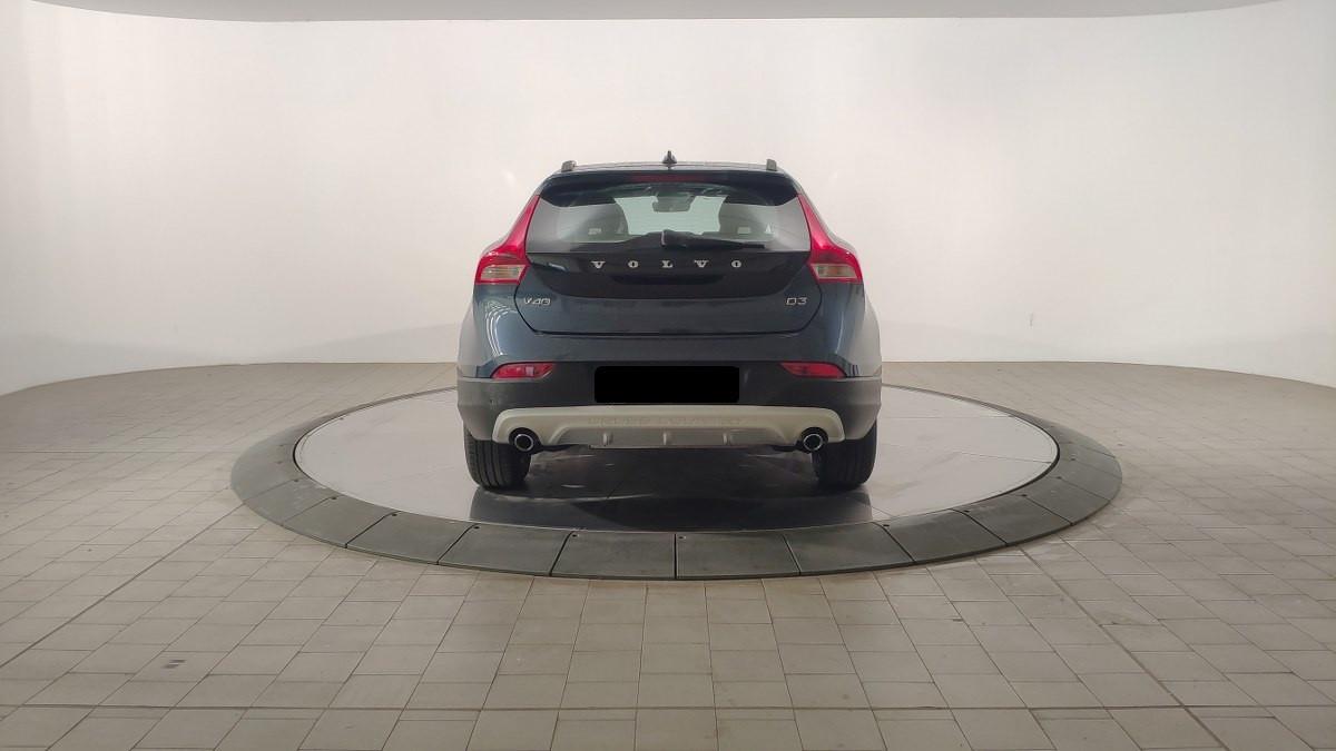 VOLVO V40 Cross Country D3 Momentum