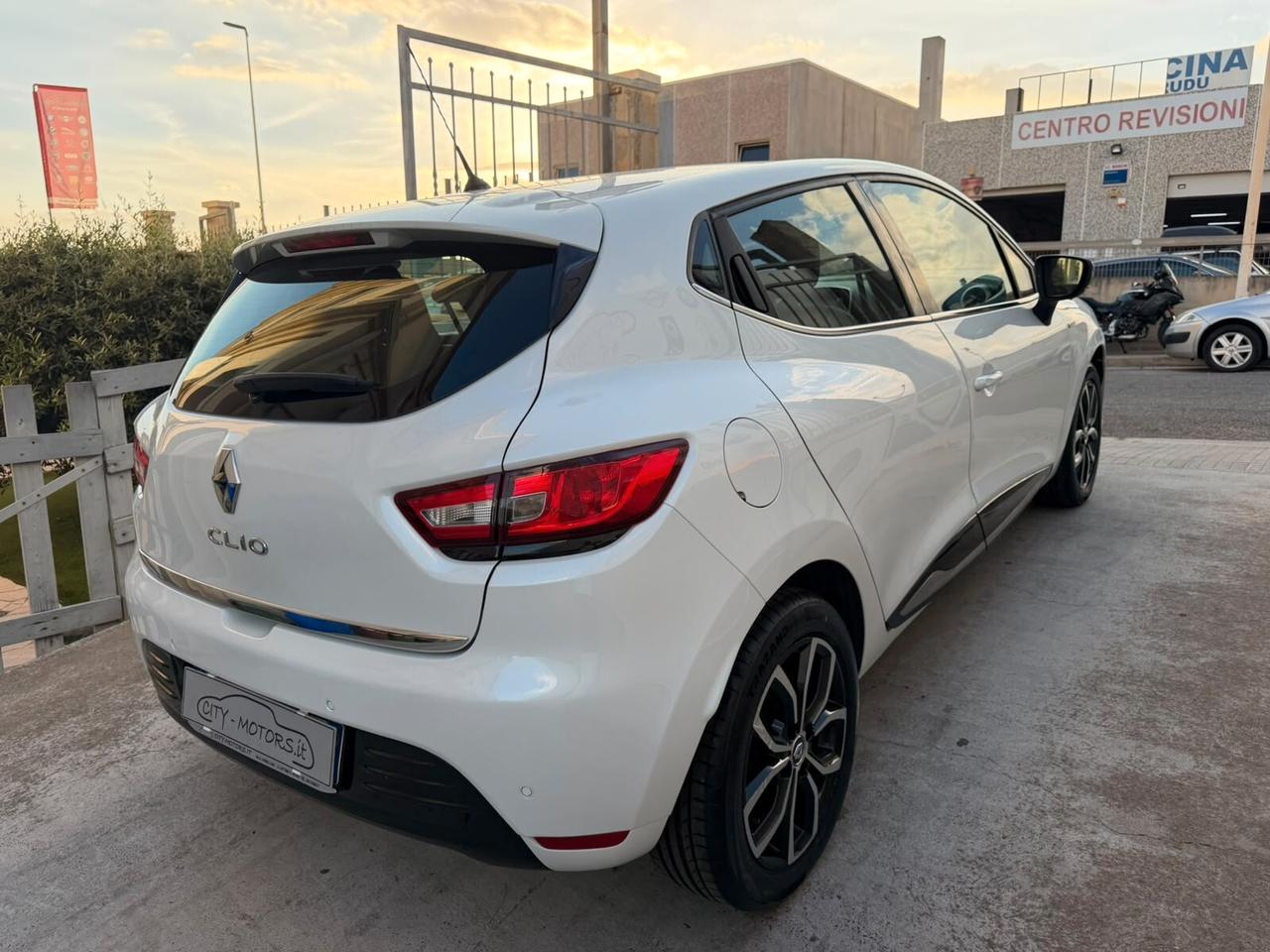 Renault Clio dCi 8V 75CV Energy Zen Fari Led