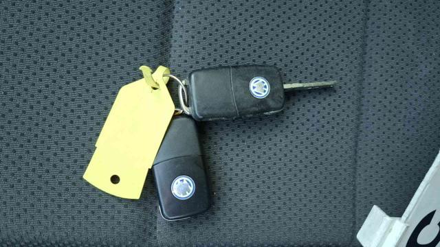 VOLKSWAGEN Golf 1.6 5 PORTE .BENZINA-GPL