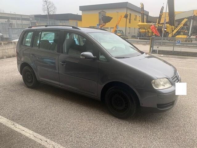 VW Touran - Trendline 1.9 TDI