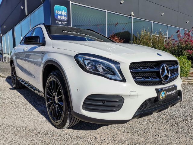 MERCEDES-BENZ GLA 200 d Automatic 4Matic Night Edition