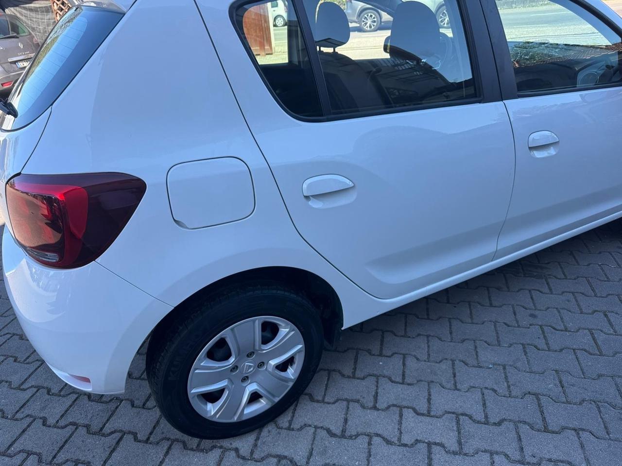Dacia Sandero 1.5 dCi 90CV soli 34000km Neopatentati