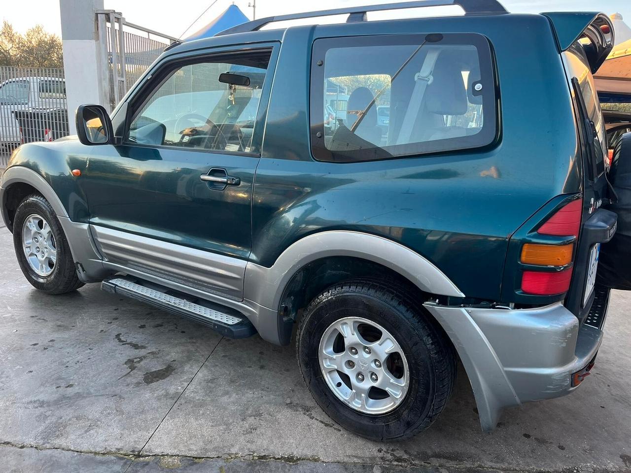 Mitsubishi Pajero 3.2 16V DI-D 3p. GLS1