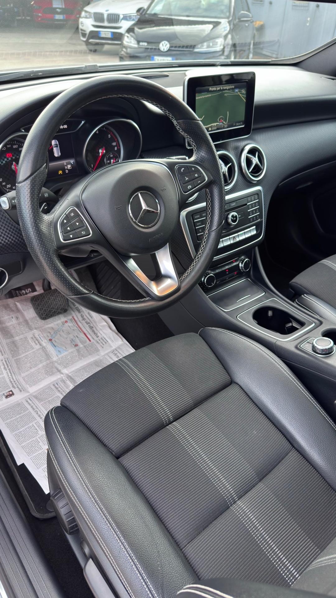 Mercedes-benz A 220 d Automatic Premium