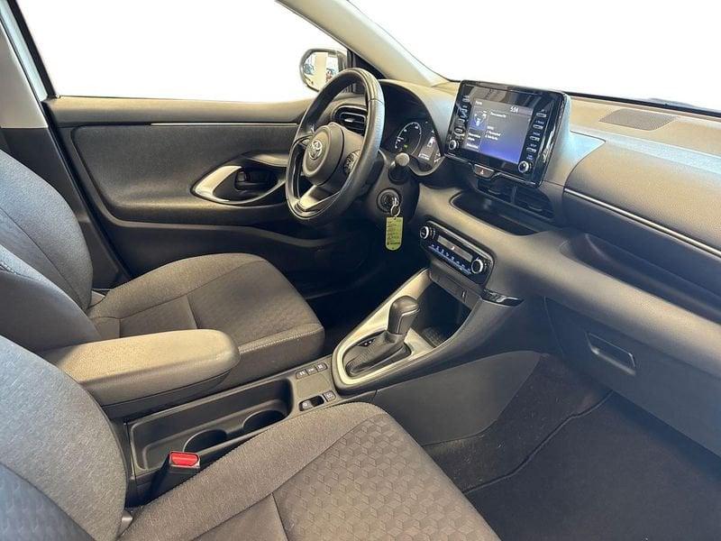 Toyota Yaris Hybrid Active MY22