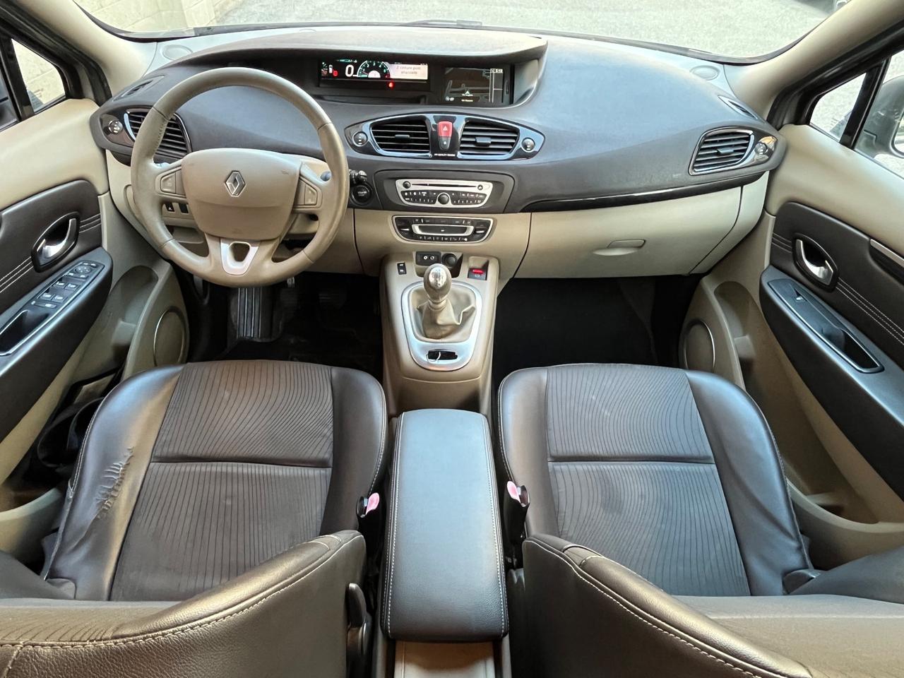 Renault Scénic X-mod 1.9 dCi 130CV