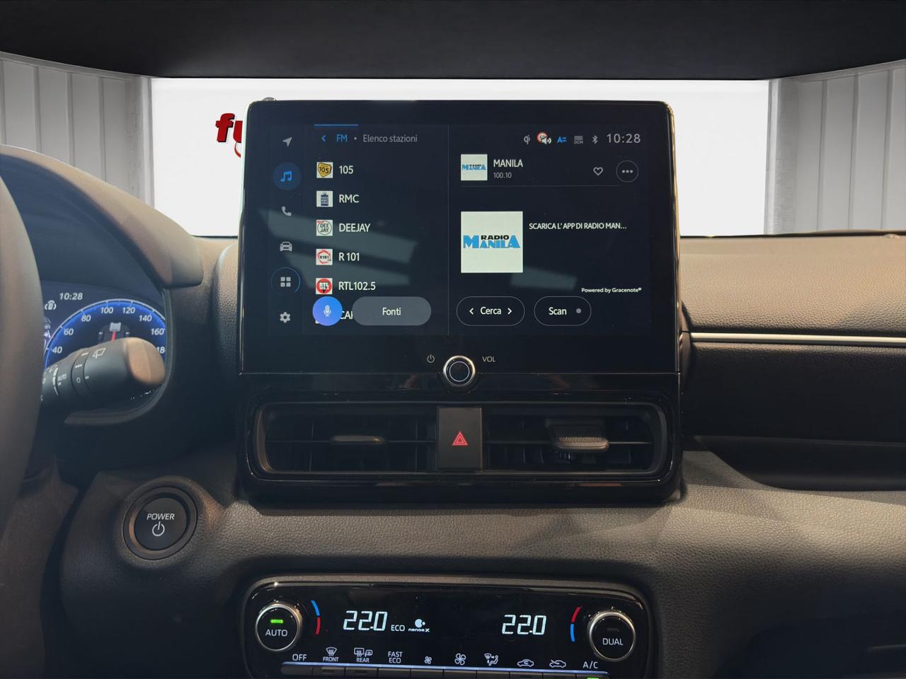 Toyota Yaris 1.5h 130 Premium