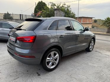 Audi Q3 2.0 TDI 150 CV Sport FULL