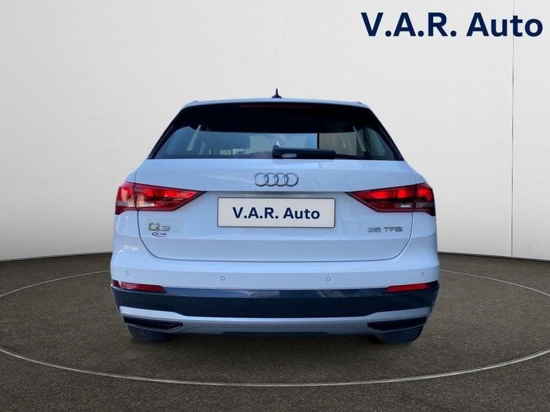 Audi Q3 1.5 35 TFSI Business Advanced