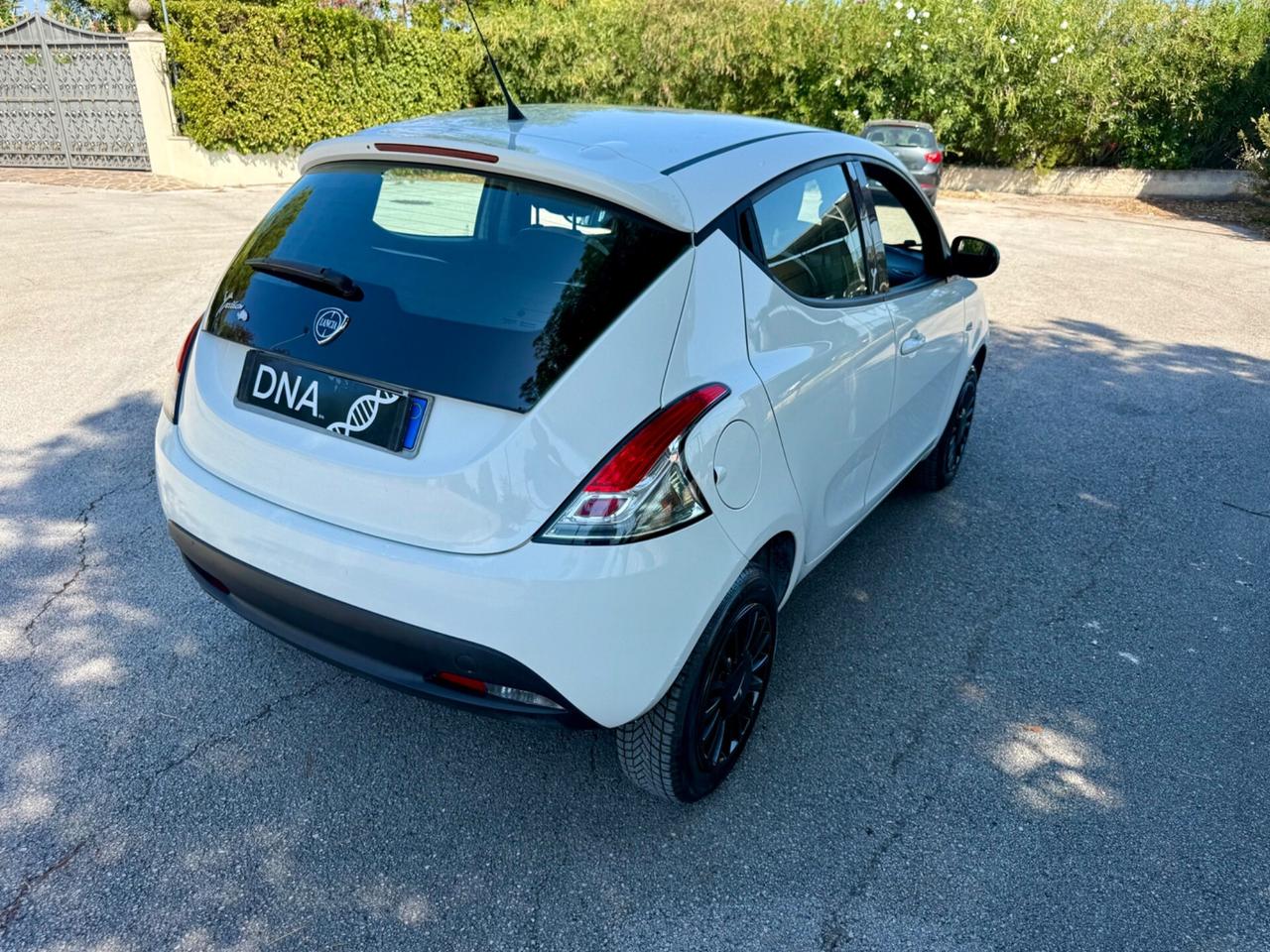 Lancia Ypsilon Ecochic Euro6B neopatentati uniprop