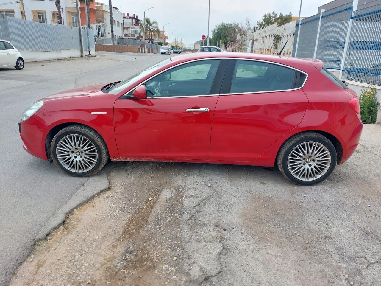 Alfa Romeo Giulietta Benzina