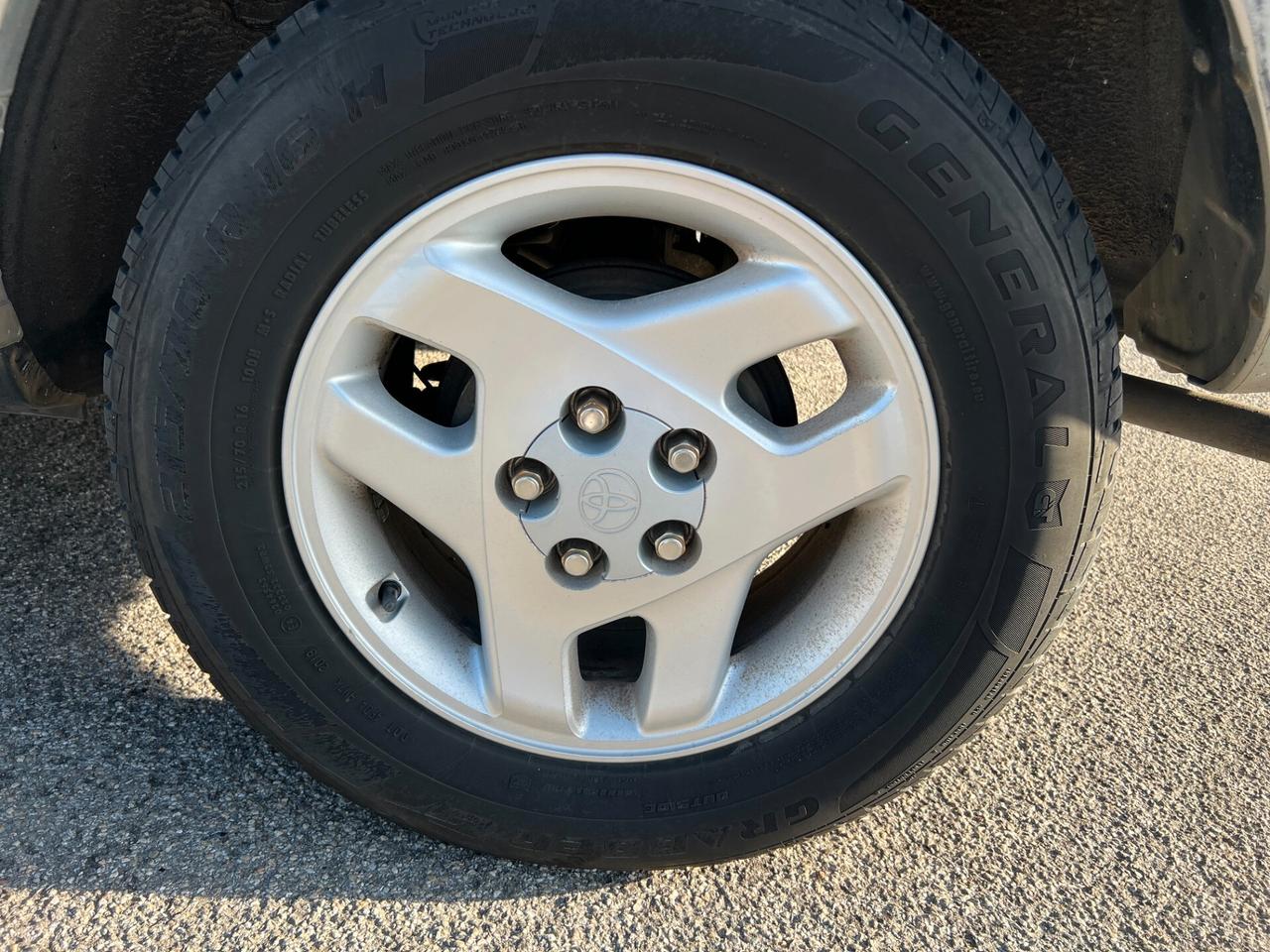 Toyota RAV 4 2.0i 16V cat 5 porte Fun 4x4