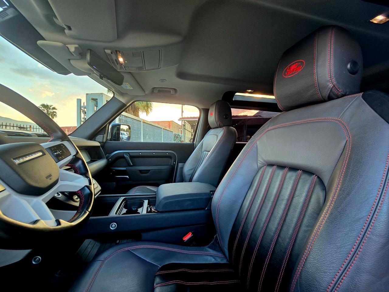 Land Rover Defender 90 3.0D I6 200 CV AWD Auto X-Dynamic SE