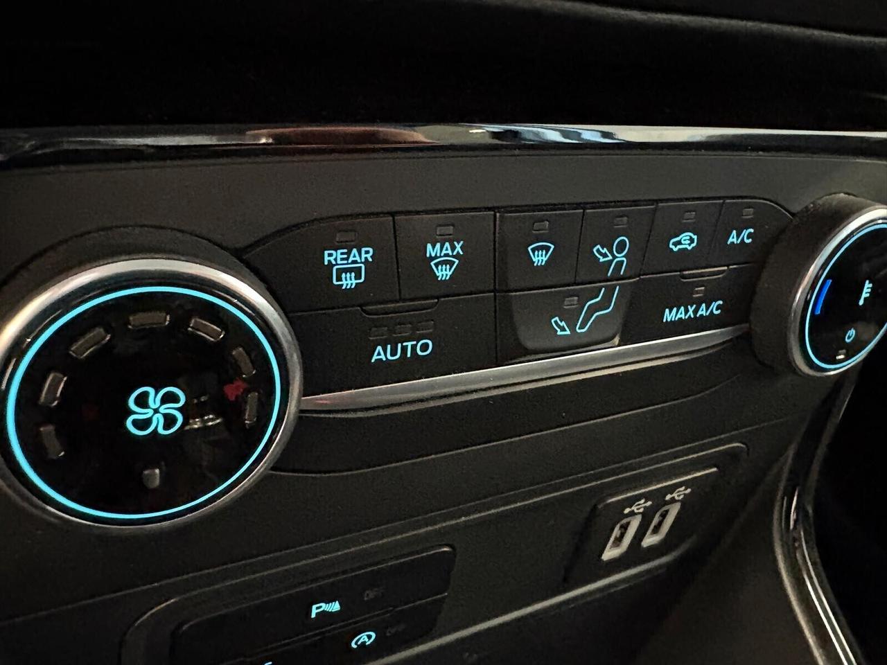 Ford EcoSport TITANIUM 1.5 Ecoblue 6mt UNICO PR.