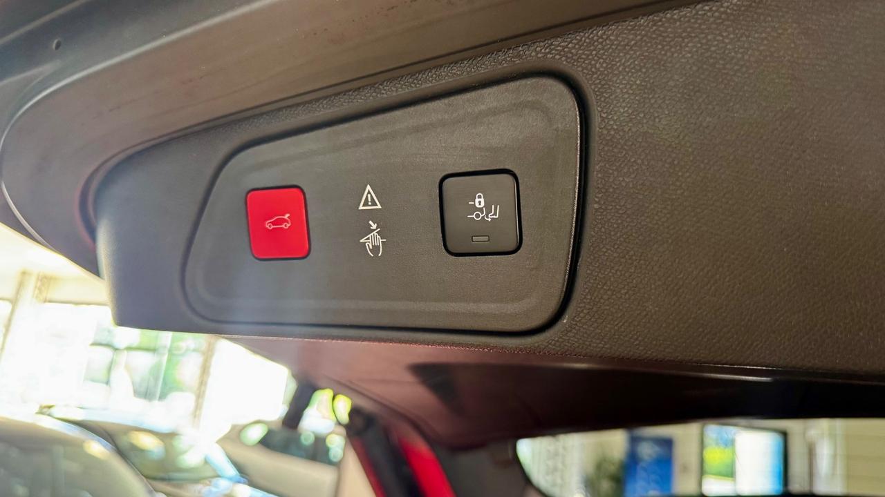 Peugeot 3008 Hybrid4 300 e-EAT8 GT Line
