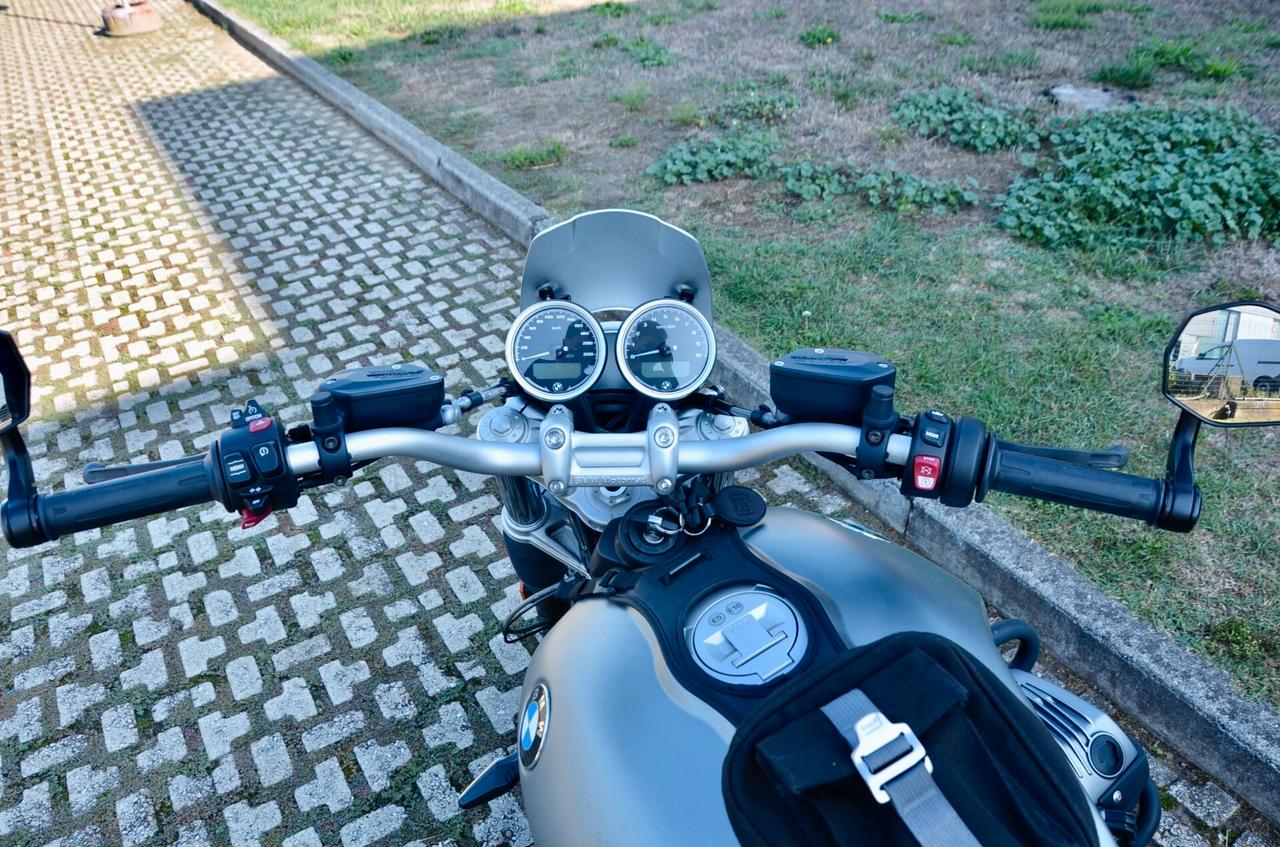 BMW R 12 NINET SCRAMBLER, AKRAPOVIČ
