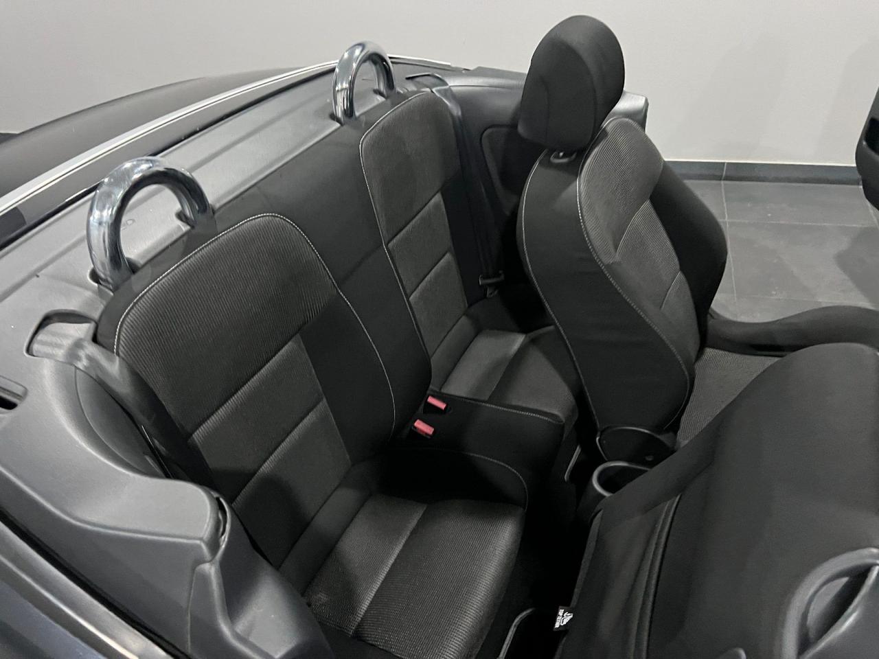 Peugeot 207 1.6 HDi 110CV CC Féline