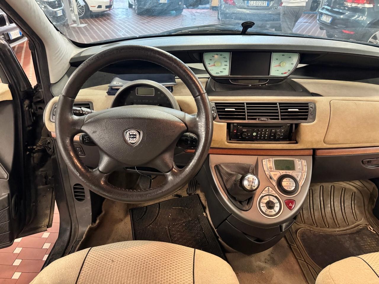 Lancia Phedra 2.2 JTD Emblema FAP - 7 Posti