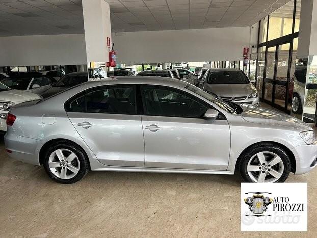 VW JETTA 1.6 TD del 2012con 168000KM