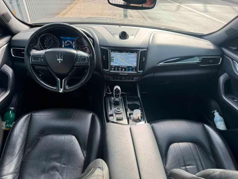 MASERATI LEVANTE 3.0 D 250 CV
