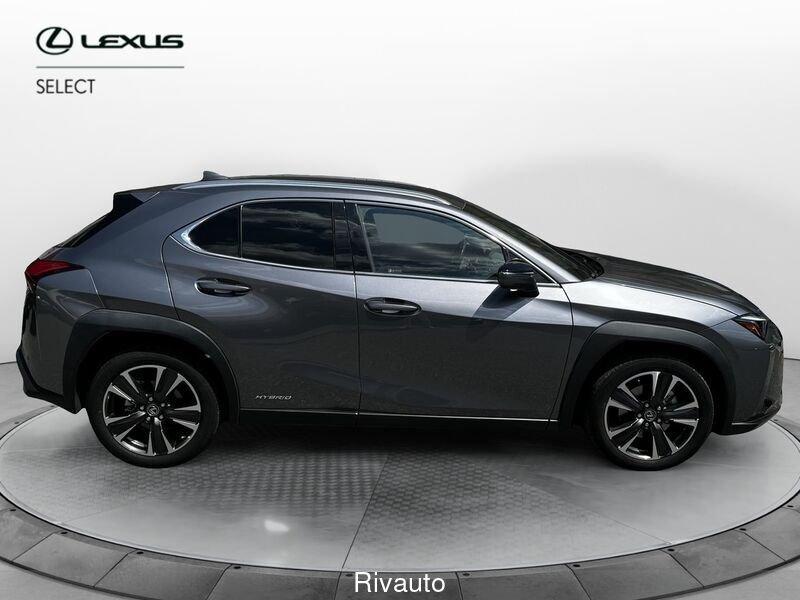 Lexus UX Hybrid Luxury