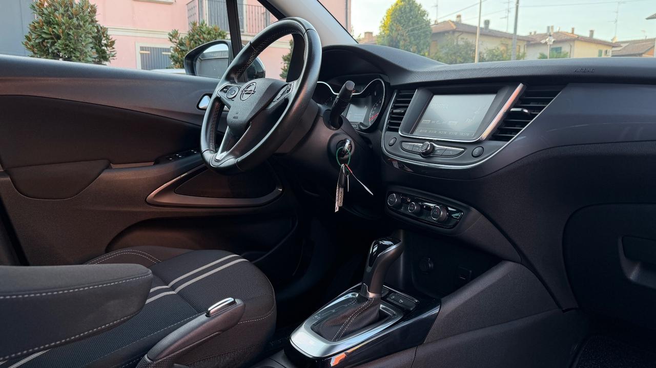 OPEL CROSSLAND X 1.2 turbo BUSINESS ELEGANCE 131CV - FULL LED, CARPLAY, NEOPATENTATI