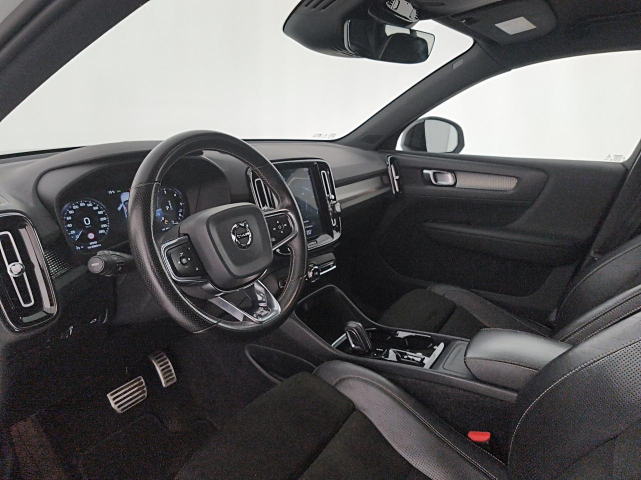 Volvo XC40 2.0 d4 R-design awd