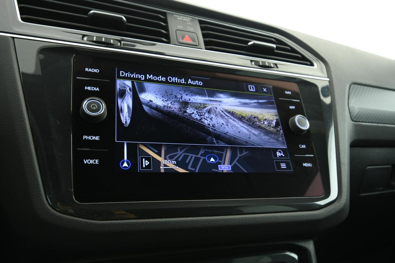 VOLKSWAGEN Tiguan 2.0 tdi R-Line 4motion 200cv dsg CAMERA+ACC+APP CONNECT+C20"