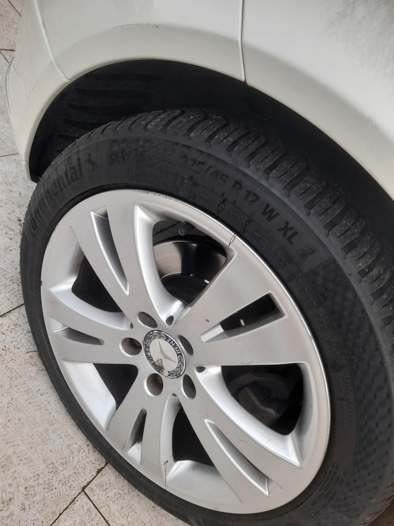 MercedesC 220 CDI S.W. BlueEFFICIENCY Elegance AUTOMATICA