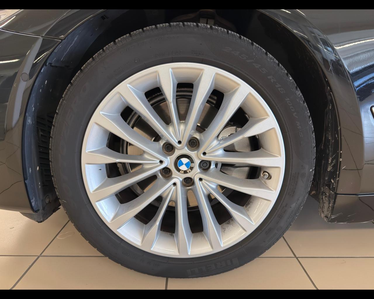 BMW Serie 5(G30/31/F90) - 518d Touring Luxury